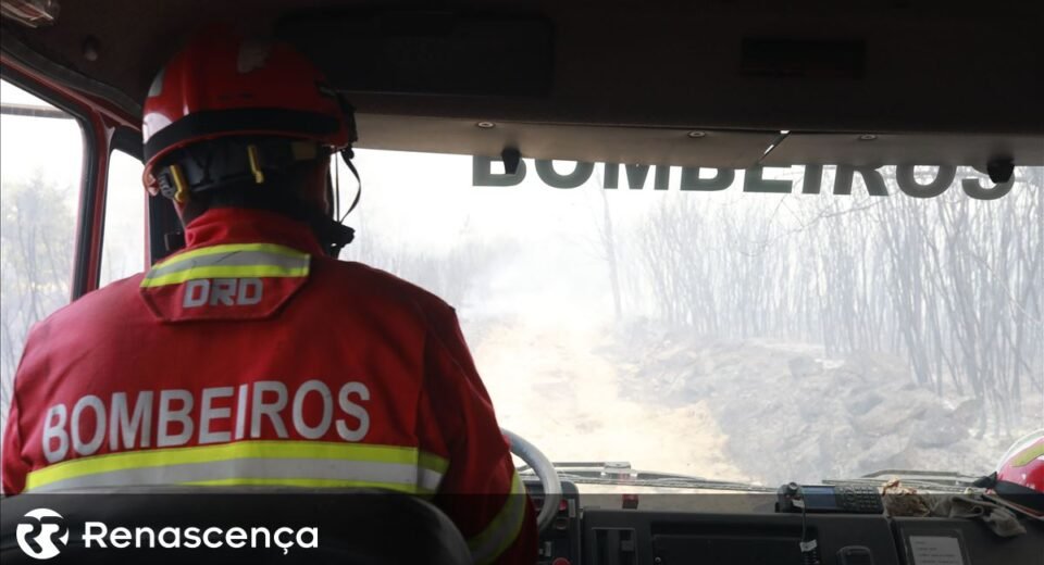 Incêndio em Agualva-Cacém deixa 21 feridos