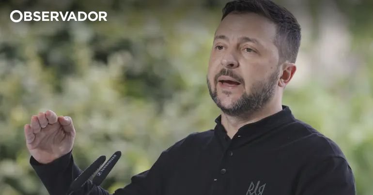 Zelensky afirma que "um exército ucraniano forte é a segurança mais confiável