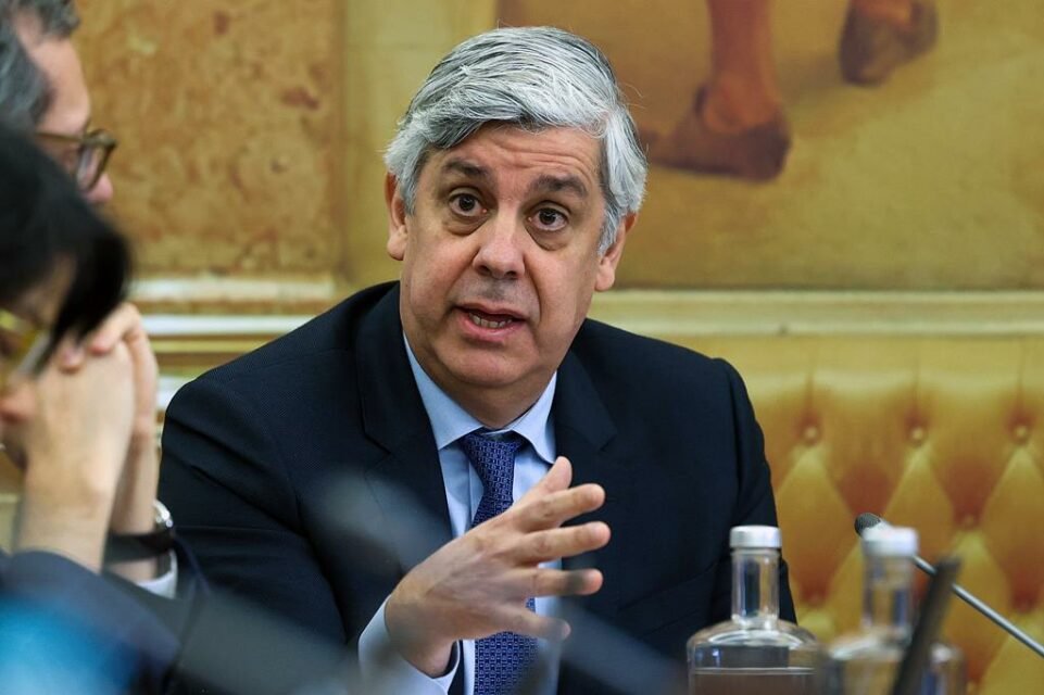 Centeno permanece no BdP e busca respeito pela sua carreira de 35 anos na instituição