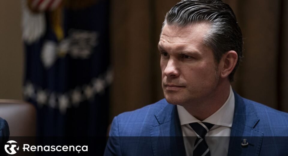 EUA afirmam que presidente venezuelano está envolvido no narcotráfico, segundo Secretário da Defesa