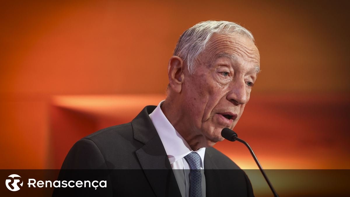 Marcelo reconhece "desgaste" da ministra da Saúde