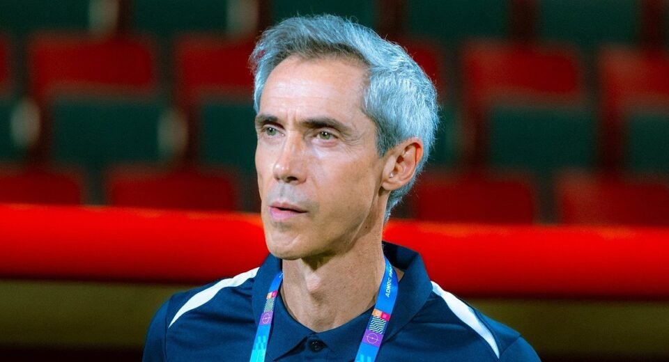 Shabab Al Ahli: De Paulo Sousa Empata com Tractor na Estreia da Champions Asiática