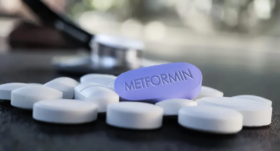 Revelado o Caminho Secreto do Metformina no Cérebro Após 60 Anos