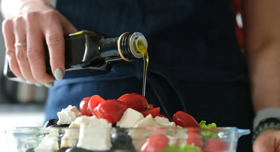 A Dieta Mediterrânea Pode Ser o Segredo para Gengivas Saudáveis
