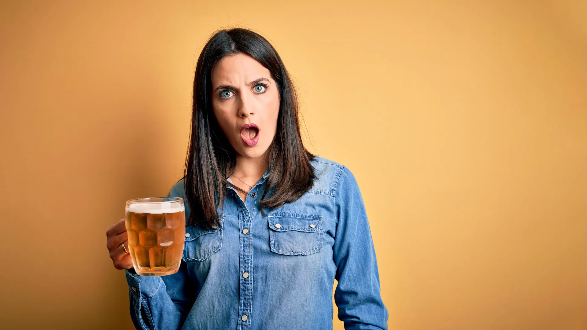 Substâncias Tóxicas 'químicos para sempre' encontradas em 95% das cervejas testadas nos EUA
