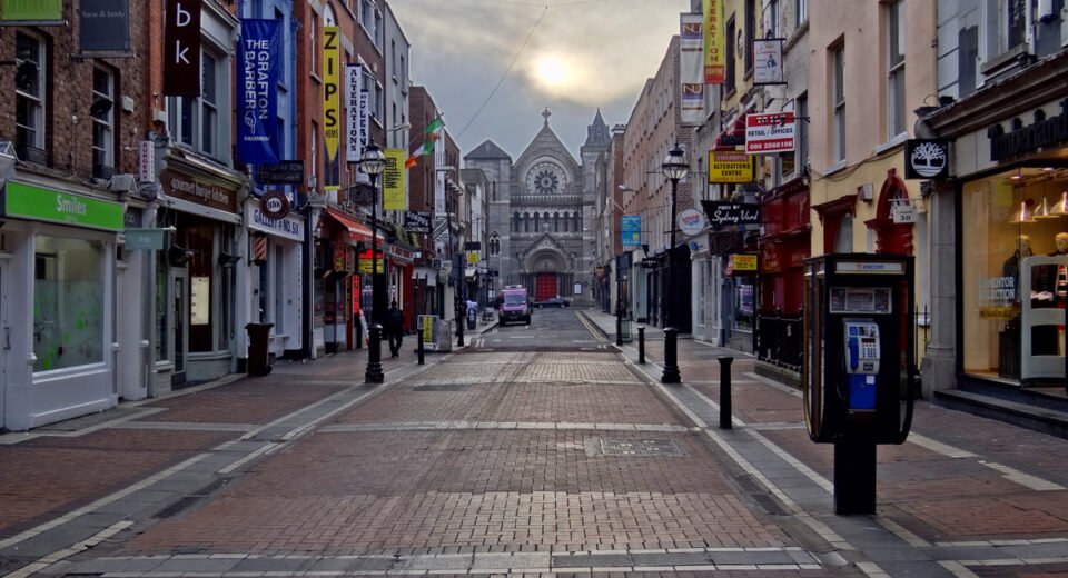 Catherine Connolly, Independente de Esquerda, Vencedora das Presidenciais na Irlanda