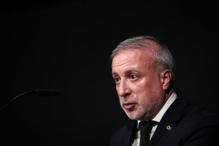Renúncia do Conselho de Administração da Carris e Aceitação de Moedas