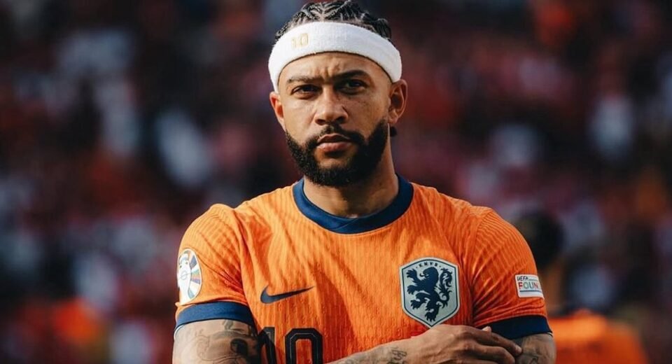 Memphis Depay impedido de viajar no Brasil devido a roubo de passaporte