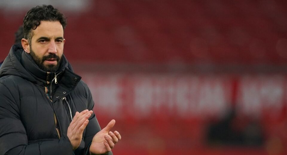 Wayne Rooney defende Rúben Amorim e clama por consistência no Manchester United