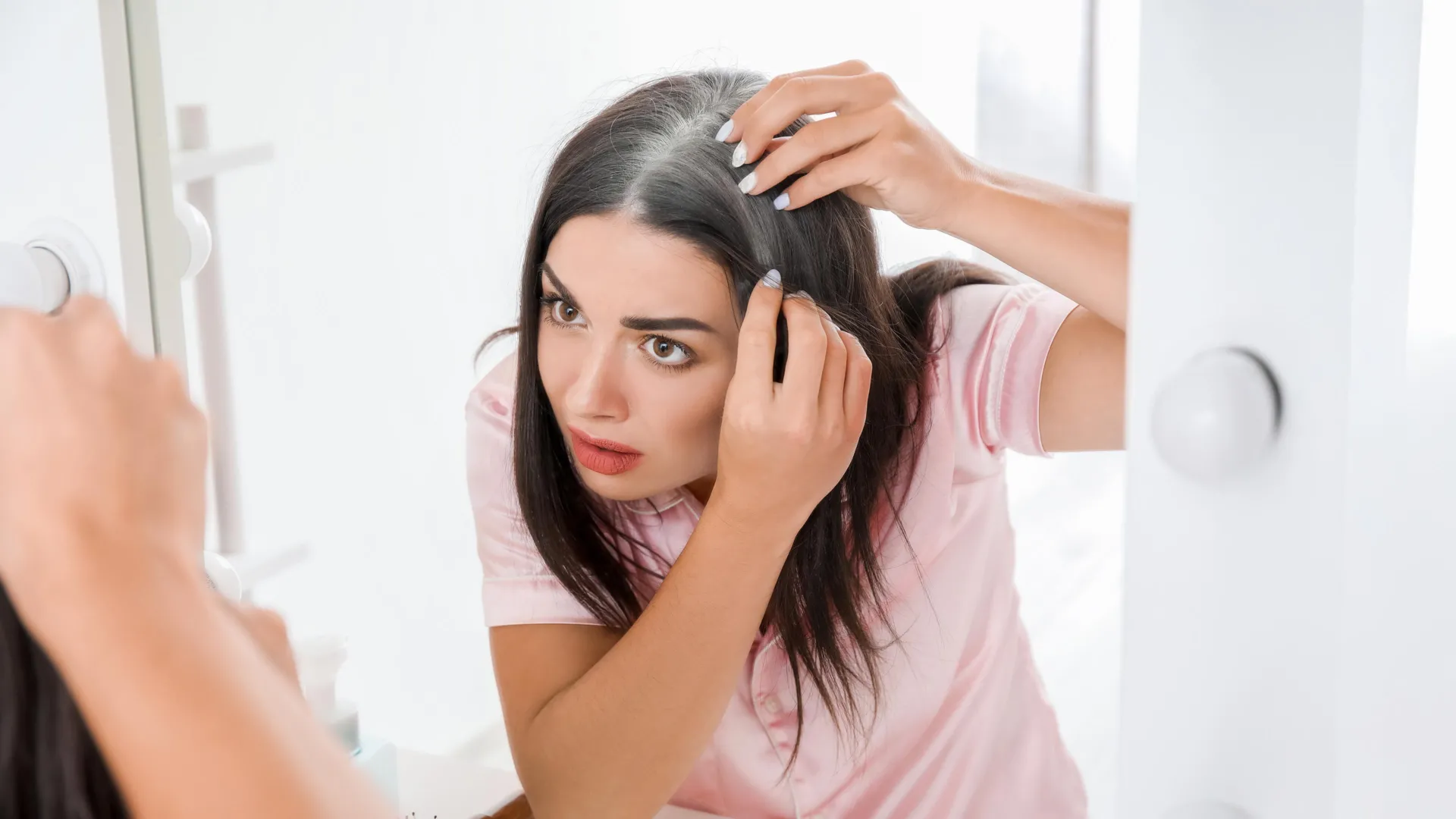Cientistas Encontram Ligação Surpreendente Entre Cabelo Branco e Câncer