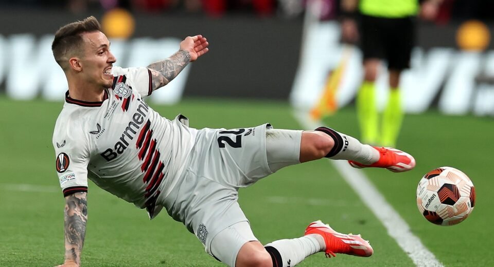 Treinador do Bayer Leverkusen Poupou Grimaldo em Função do Benfica: "Tem Sido o Nosso Jogador Mais Influente