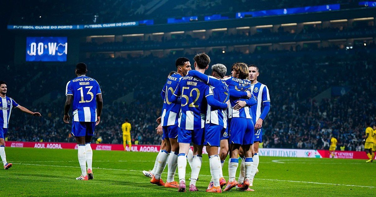 Mágico Mora Brilha em Dragão Alergico a Surpresas: FC Porto 3-0 Sintrense