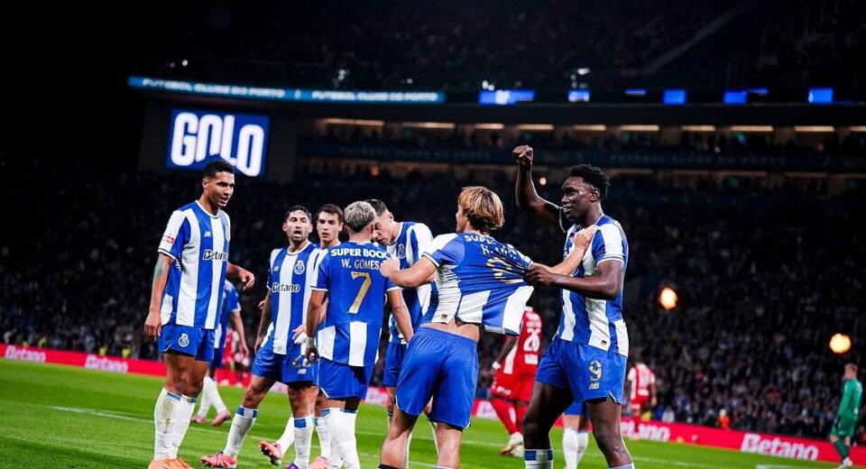 FC Porto triunfa sobre o Sp. Braga em clássico intenso e mantém liderança isolada na I Liga