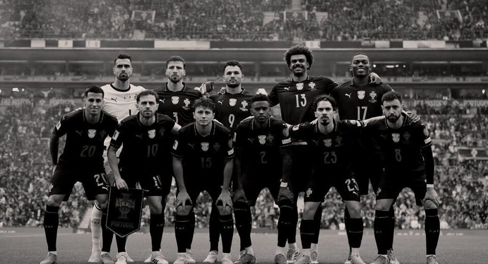 Portugal ao intervalo: cinco golos, João Neves em noite mágica e caminho claro para o Mundial
