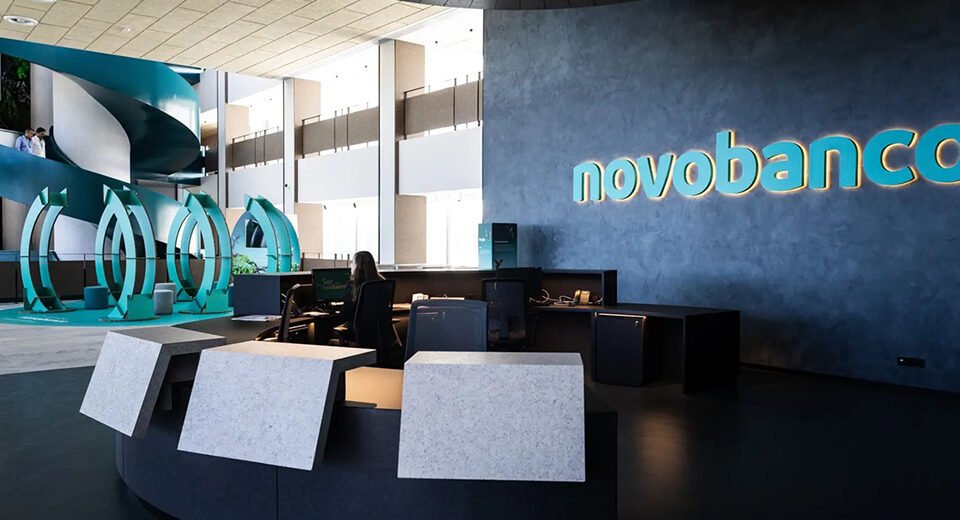 Novobanco é reconhecido como "Melhor Banco Comercial" e "Banco Mais Sustentável" em Portugal