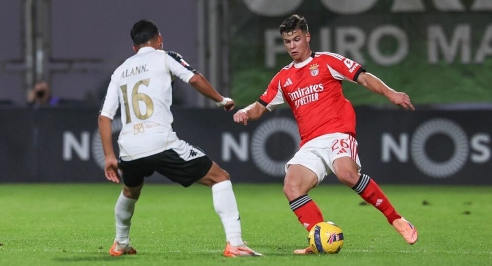 Benfica Vira Jogo na Choupana e Vence Nacional por 2-1
