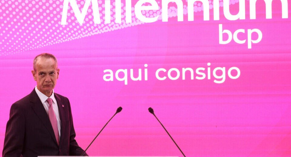 Fitch reavalia classificação do BCP e mantém "Outlook" positivo