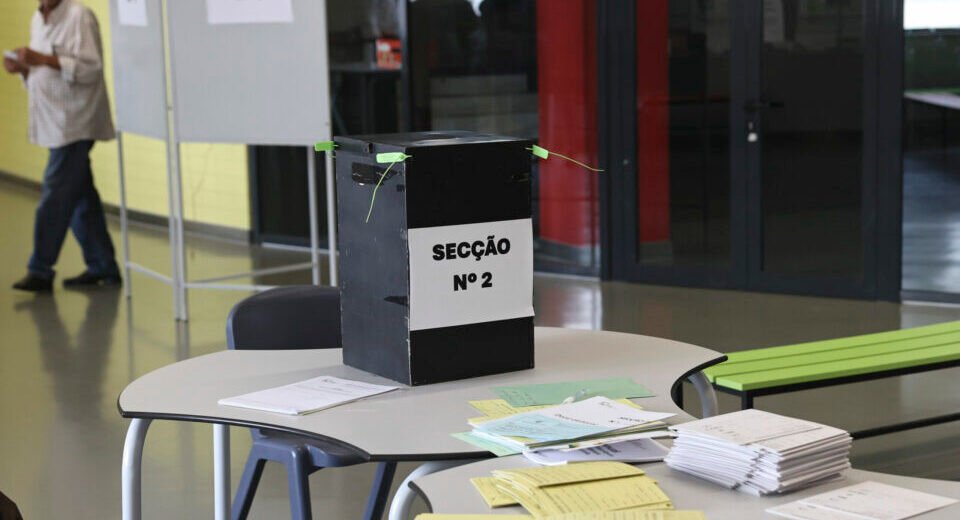 Boletim de Voto para as Presidenciais Inclui Nomes dos Candidatos Excluídos