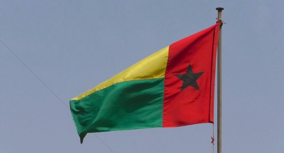 Militares Libertam Magistrados e Membros da CNE em Guiné-Bissau