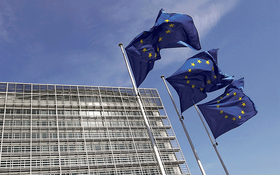 Bruxelas seleciona Portugal para apoio a corredores de eletricidade e hidrogénio