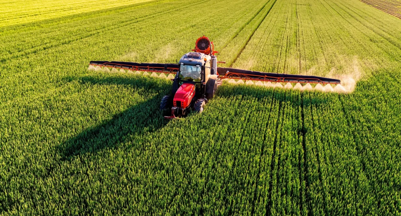 Pesticidas Comuns Podem Causar Danos Testiculares e Reduzir a Contagem de Espermatozoides