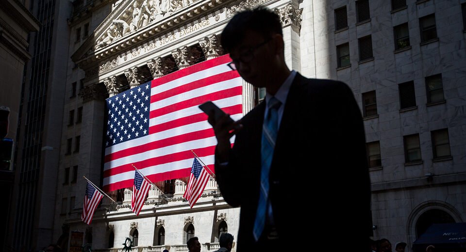Wall Street inicia sessão em alta