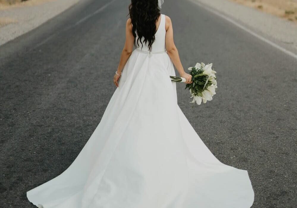 Noivas em Fuga do Mercado de Segunda Mão: Por Que Muitas Dizem "Não"