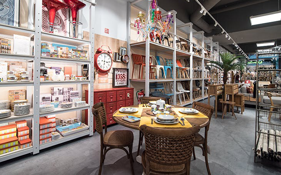 Loja do Gato Preto encerra atividades em Espanha como parte do plano de recuperação