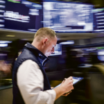 Boletins de Voto com Dois Candidatos na Segunda Volta