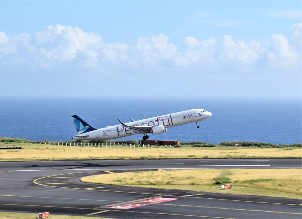 Comissão Europeia responsabiliza apenas fatores internos pelo atraso na venda da Azores Airlines
