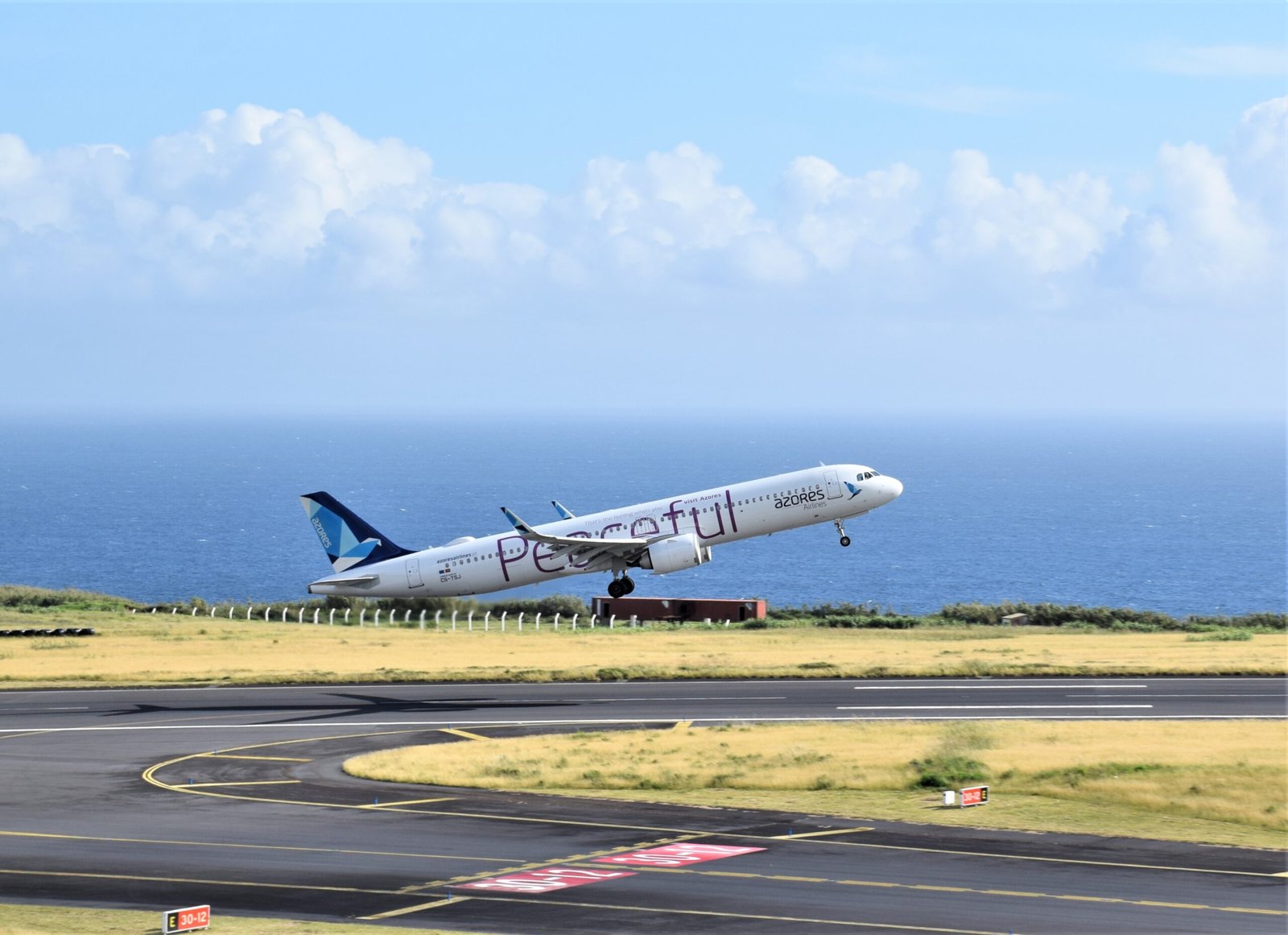 Comissão Europeia responsabiliza apenas fatores internos pelo atraso na venda da Azores Airlines