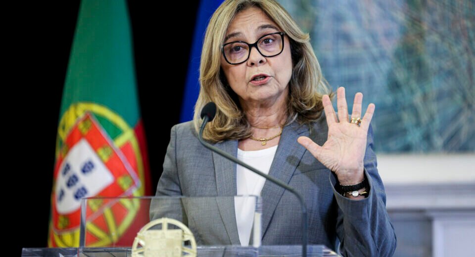 Nomeações para ULS seguem os "mesmos critérios de sempre", afirma ministra