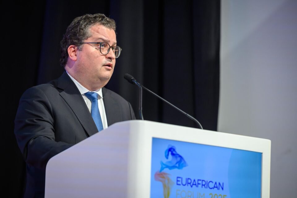 Governo Apresenta Plano para Promover Pensões Complementares em Portugal