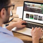 O futuro está tanto à nossa frente quanto atrás de nós