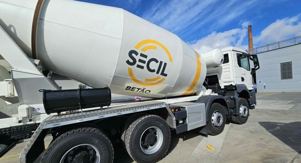 Molins completa aquisição de 100% da Secil e Semapa recebe mais de mil milhões