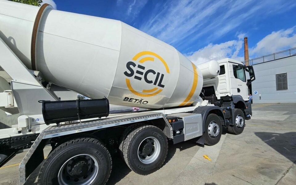 Molins completa aquisição de 100% da Secil e Semapa recebe mais de mil milhões