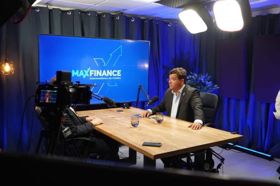 Jovens Solteiros Urbanos: O Novo Perfil do Crédito à Habitação em Portugal