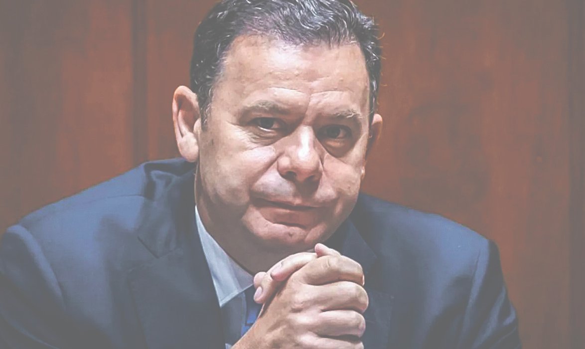 TC rejeita reclamação de Montenegro sobre divulgação de clientes da Spinumviva