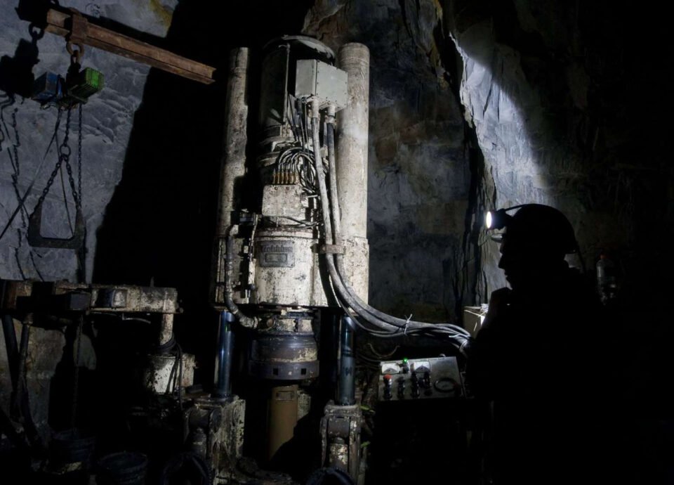 Portugal entre os principais produtores de metais essenciais para a guerra