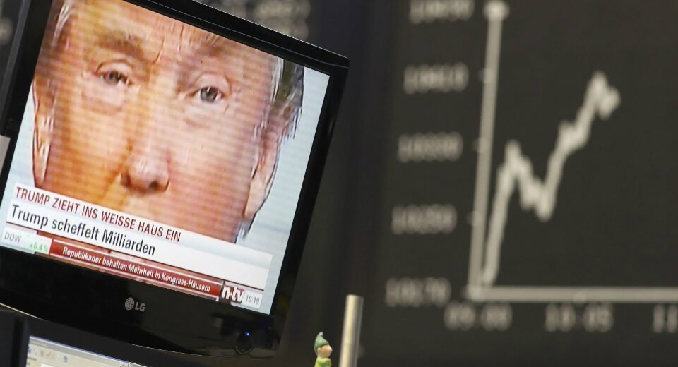 Wall Street fecha em alta após declarações de Trump que provocam queda no preço do petróleo