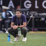 UBS prevê mais de 4 trilhões de dólares em investimentos adicionais em IA até 2030