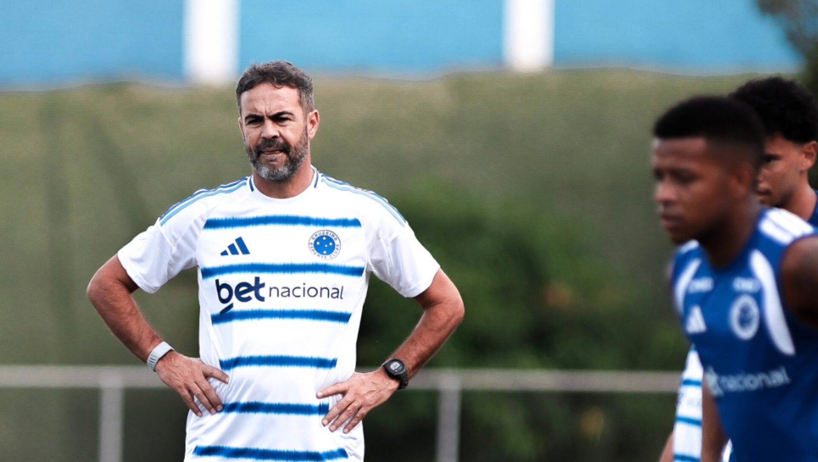 Artur Jorge fala sobre renovação no Cruzeiro e critica derrota na Taça Libertadores: «Resultado ingrato para nós»