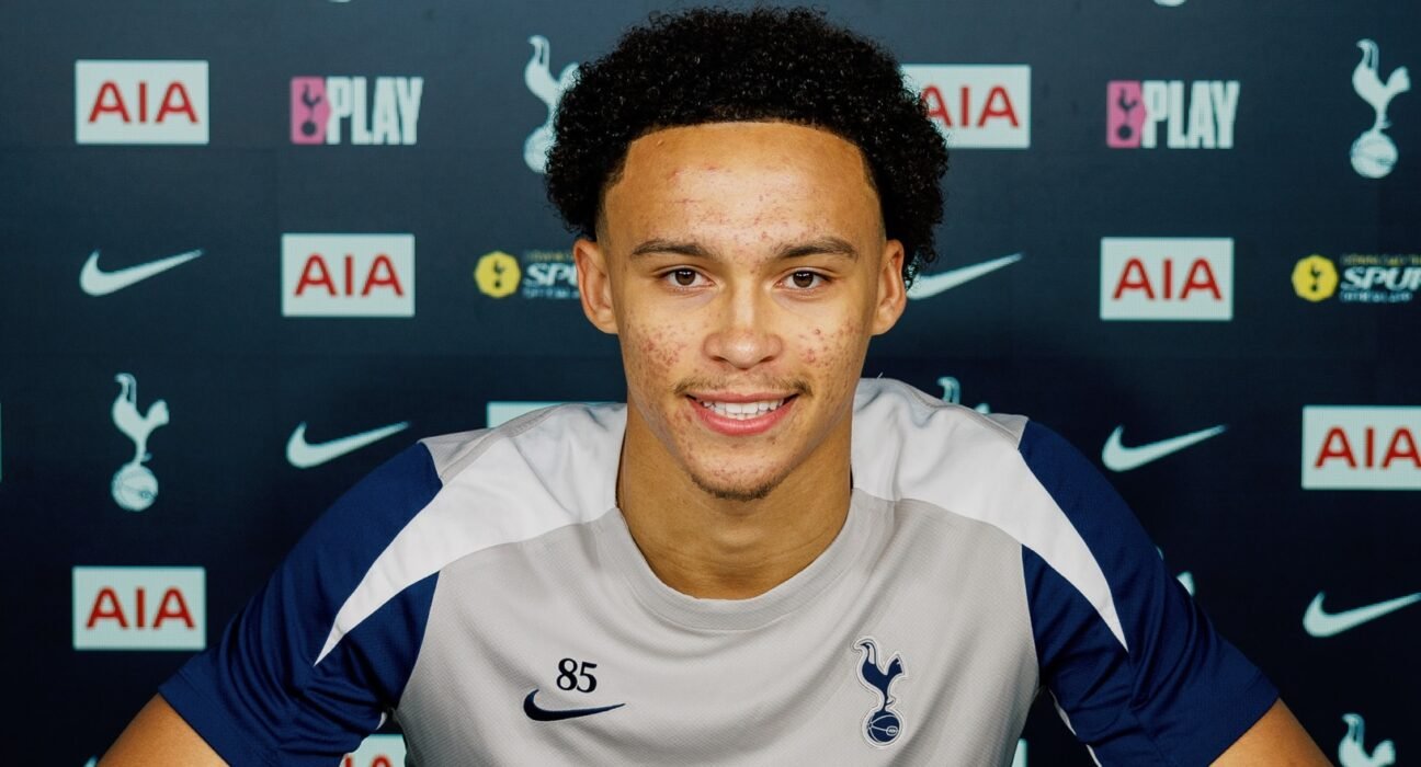 Tottenham assegura talento de Malachy Hardy