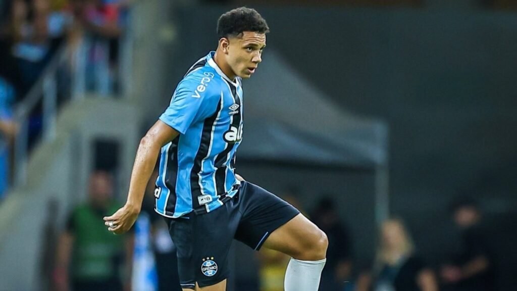 Benfica considera Viery para reforçar a defesa e já sabe preço do jogador do Grémio