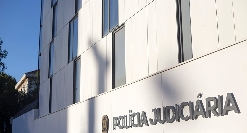 PJ detém 10 militares da GNR e um PSP por exploração de imigrantes