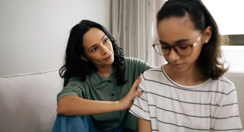O que os adolescentes comem pode estar afetando sua saúde mental mais do que pensamos