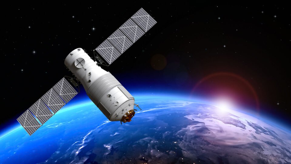 Vodafone e AST SpaceMobile lançam nova constelação de satélites na UE