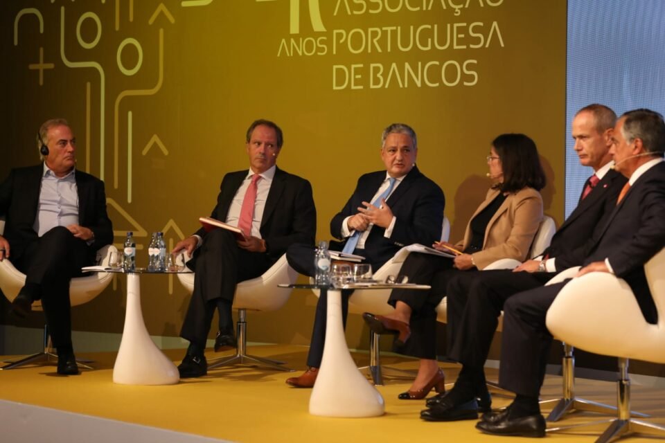 Bancos Ignoram Novas Contas de Investimento